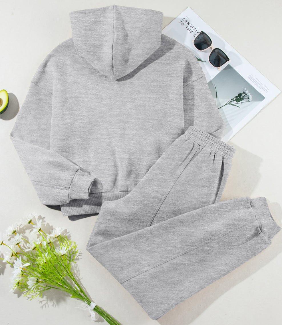 Women's grey hoodie and sweatpants - the classic grey sweatsuit